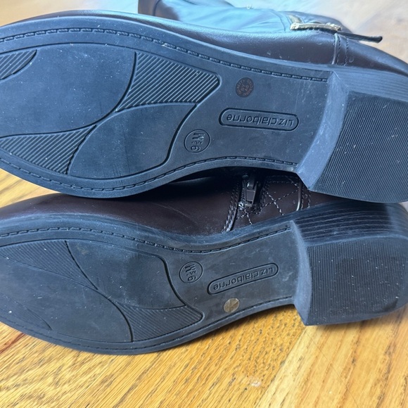 Boots Luz Clairborne Brown Knee-High Leather Boots - Picture 8 of 11